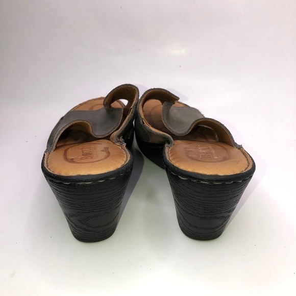 Born Suede Slide On Heel - Picture 2 of 4